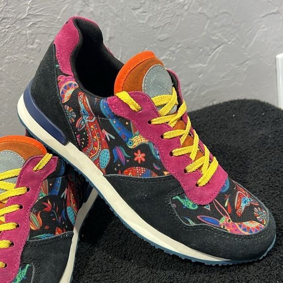 🔥 INKKAS Jogger Zocalo Suede Leather Designer Sneakers  -RARE- Women Sz 9 - EUC - Picture 2 of 15